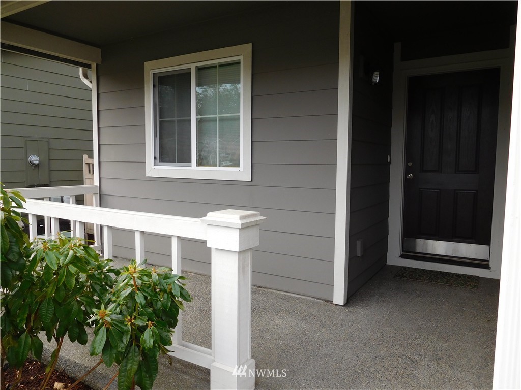 4205 Roxanna Loop Southeast Lacey, WA 98503 - Photo 2 of 9 Gallery Image 2