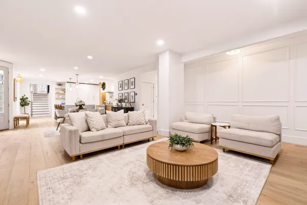 $2,299,000 | 9 Floral Street, Windham, NH 03087