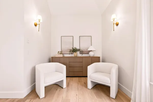 $2,299,000 | 9 Floral Street, Windham, NH 03087