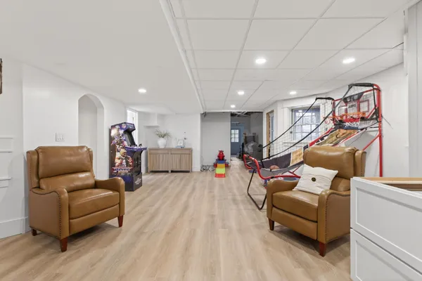 $2,299,000 | 9 Floral Street, Windham, NH 03087