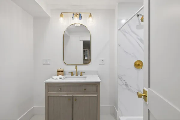 $2,299,000 | 9 Floral Street, Windham, NH 03087