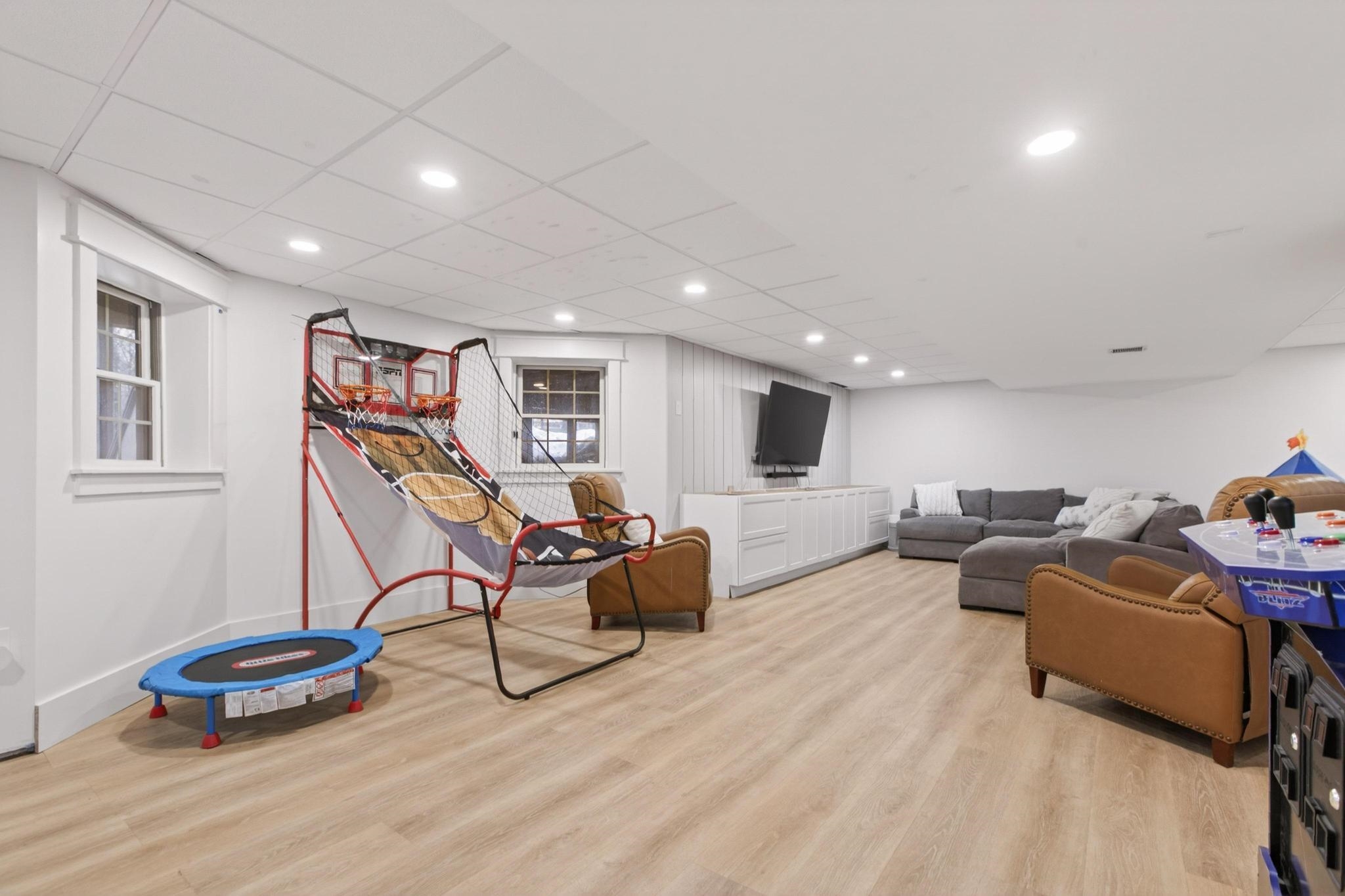 9 Floral Street Windham, NH 03087 - Photo 49 of 61