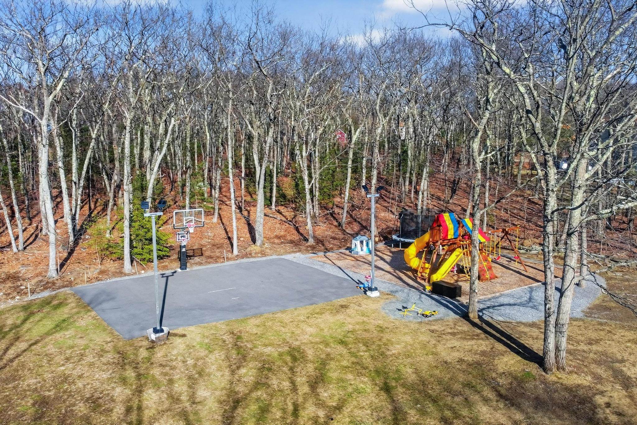 9 Floral Street Windham, NH 03087 - Photo 53 of 61