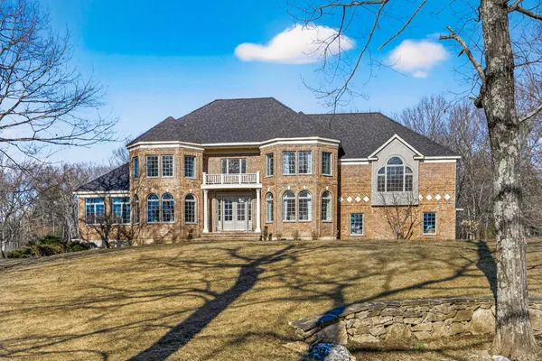 $2,299,000 | 9 Floral Street, Windham, NH 03087