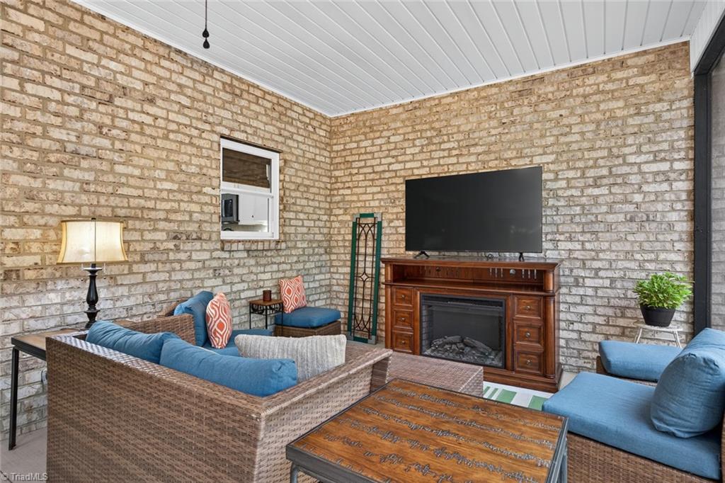 1219 Scout Road Lexington, NC 27292 - Photo 5 of 50