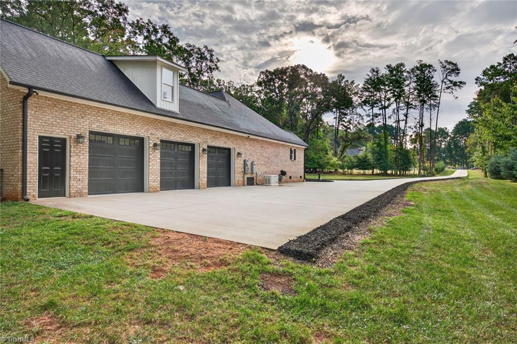 1219 Scout Road Lexington, NC 27292 - Photo 6 of 50