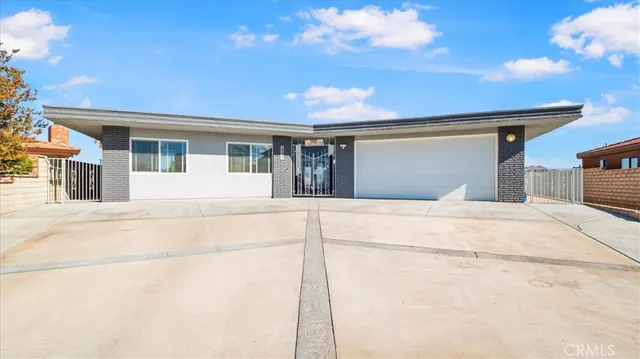 a view of an entryway of house
