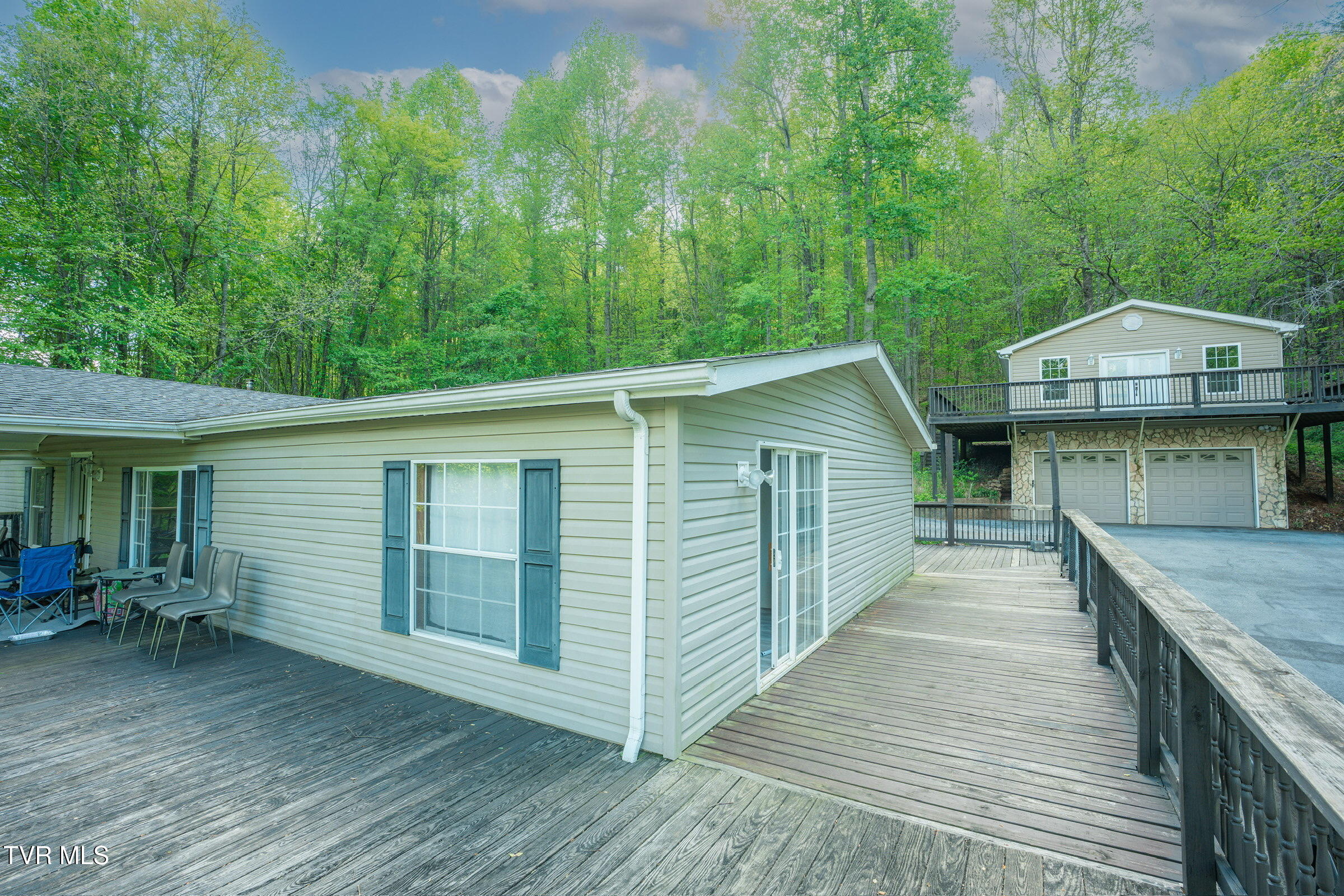 100 Edwards Ridge Road Erwin, TN 37650 - Photo 1 of 20 Houseandbuilding