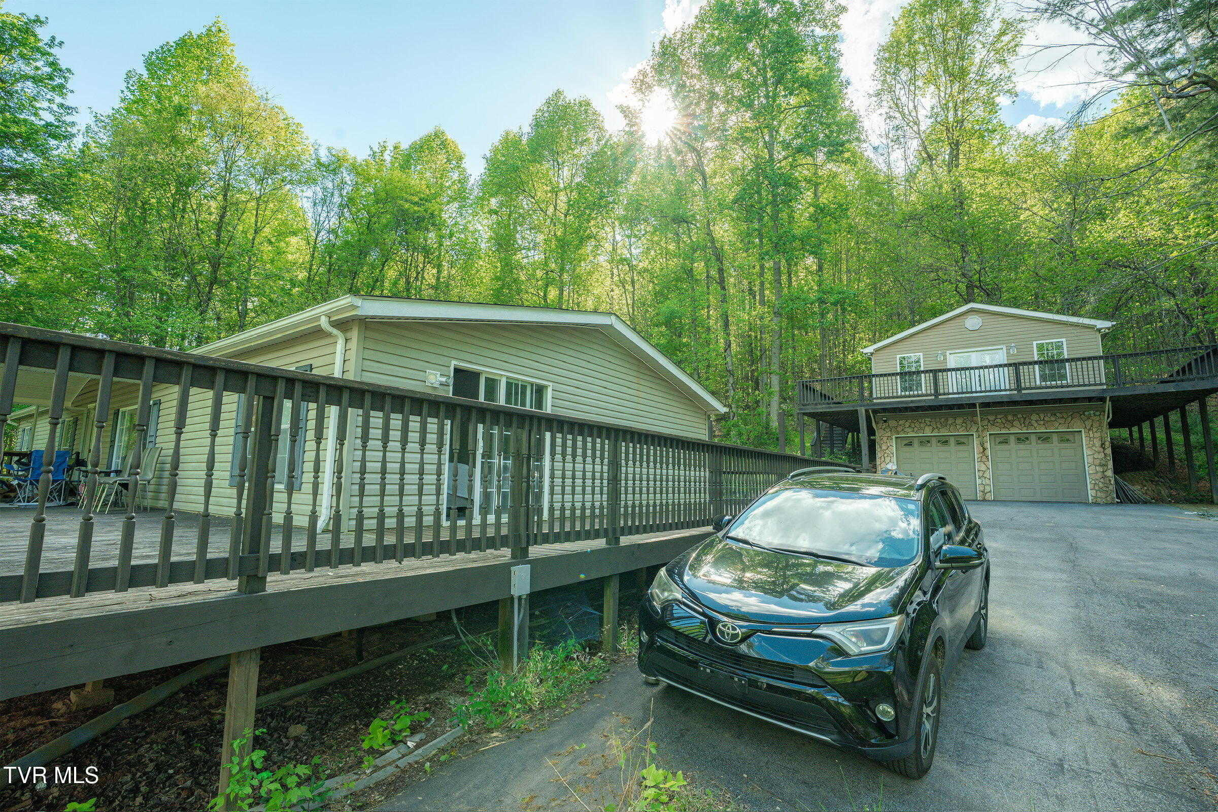 100 Edwards Ridge Road Erwin, TN 37650 - Photo 19 of 20 Outside1