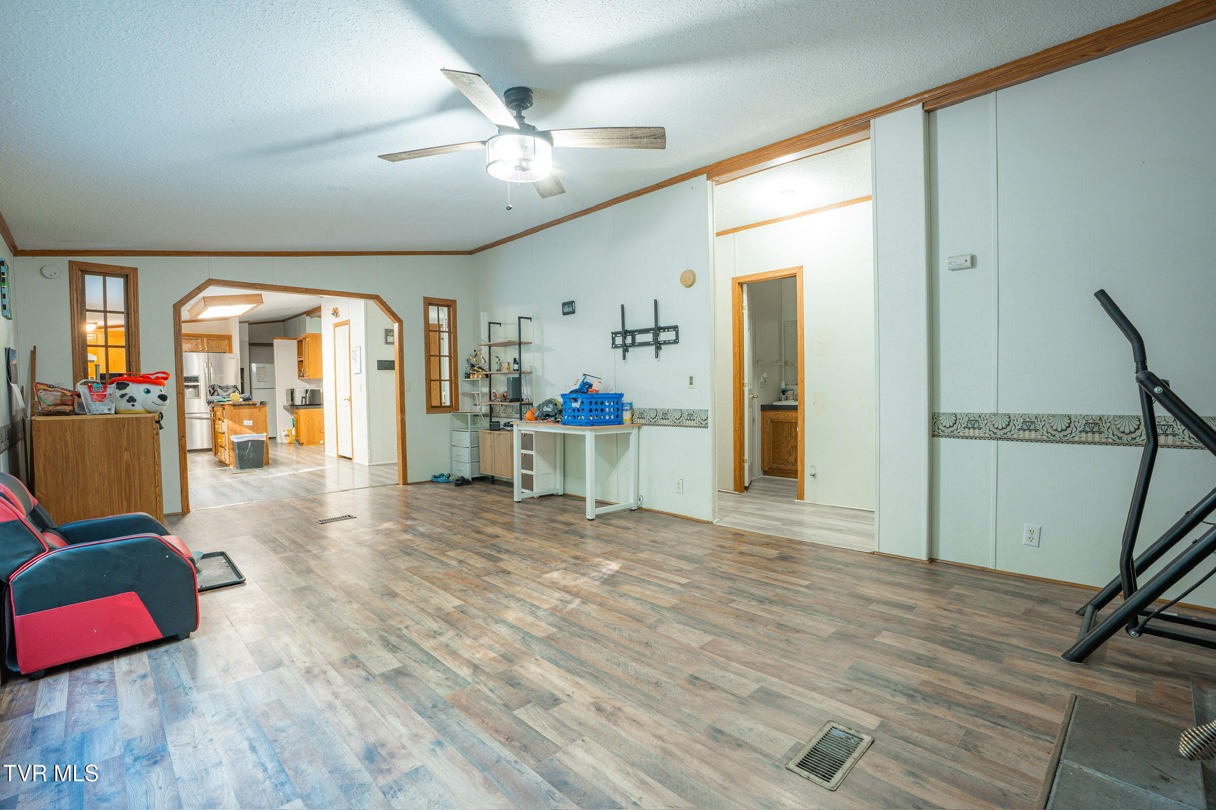 100 Edwards Ridge Road Erwin, TN 37650 - Photo 9 of 20 Livingroom2
