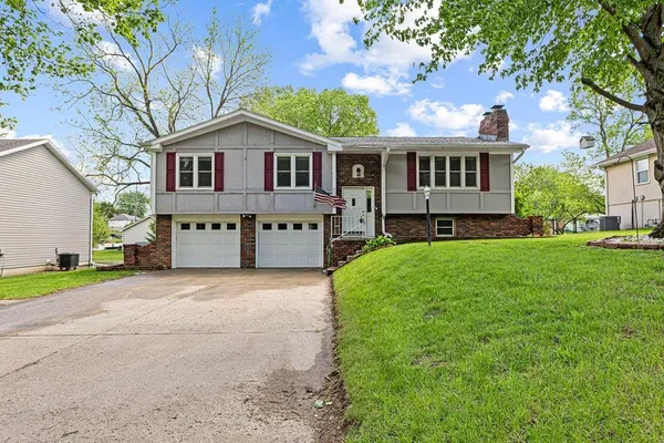 $259,900 | 4325 Miller Road, St. Joseph, MO 64505