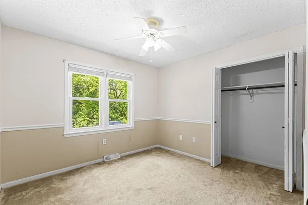 $259,900 | 4325 Miller Road, St. Joseph, MO 64505