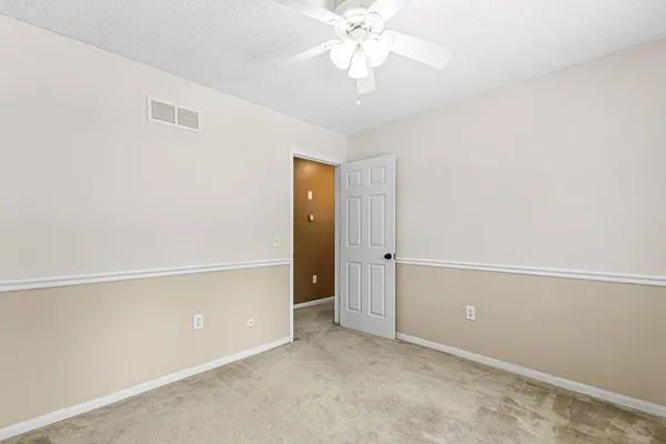 $259,900 | 4325 Miller Road, St. Joseph, MO 64505