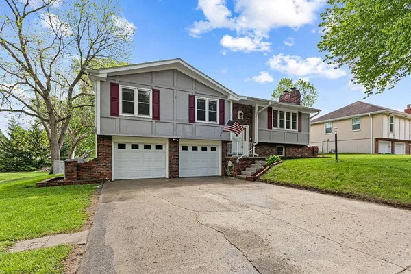 $259,900 | 4325 Miller Road, St. Joseph, MO 64505