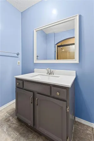 $259,900 | 4325 Miller Road, St. Joseph, MO 64505