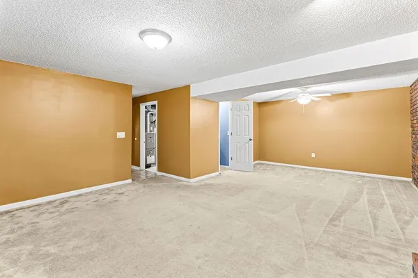 $259,900 | 4325 Miller Road, St. Joseph, MO 64505