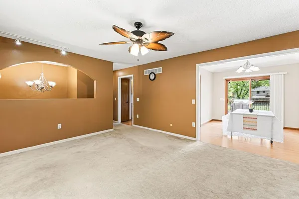 $259,900 | 4325 Miller Road, St. Joseph, MO 64505