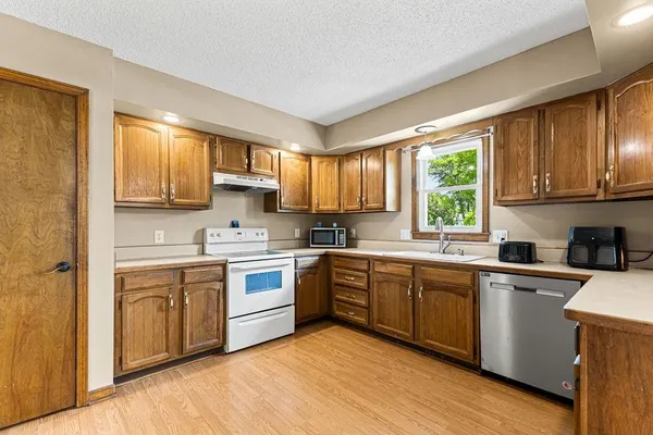 $259,900 | 4325 Miller Road, St. Joseph, MO 64505