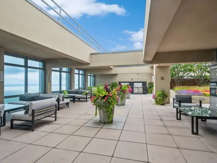 $318,000 | 65 East Monroe Street, Unit 4317, Chicago, IL 60603