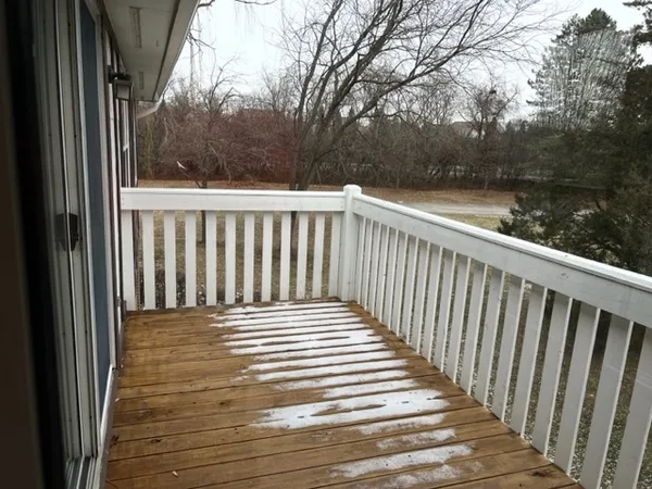 $2,600 | 1437 Clairmont Court, Unit 200, Vernon Hills, IL 60061