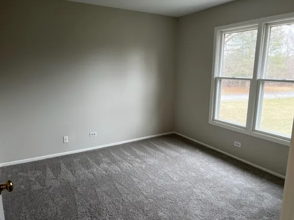 $2,600 | 1437 Clairmont Court, Unit 200, Vernon Hills, IL 60061