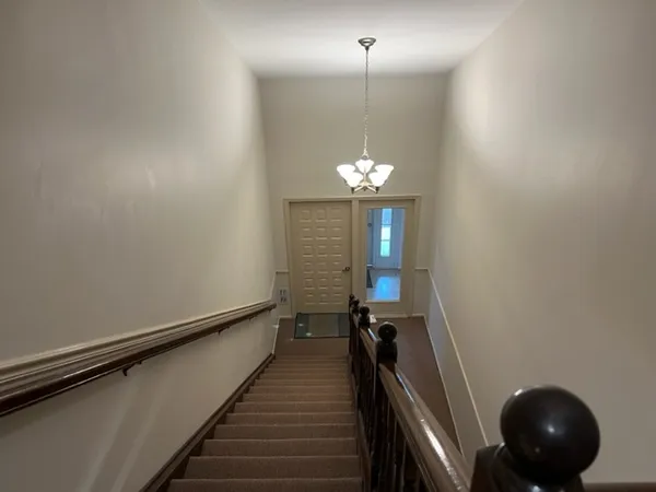 $2,600 | 1437 Clairmont Court, Unit 200, Vernon Hills, IL 60061