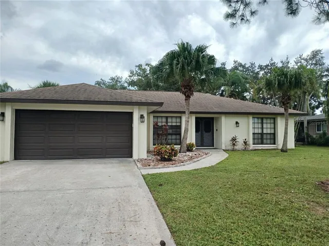 $4,900 | 4131 Center Gate Boulevard, Sarasota, FL 34233