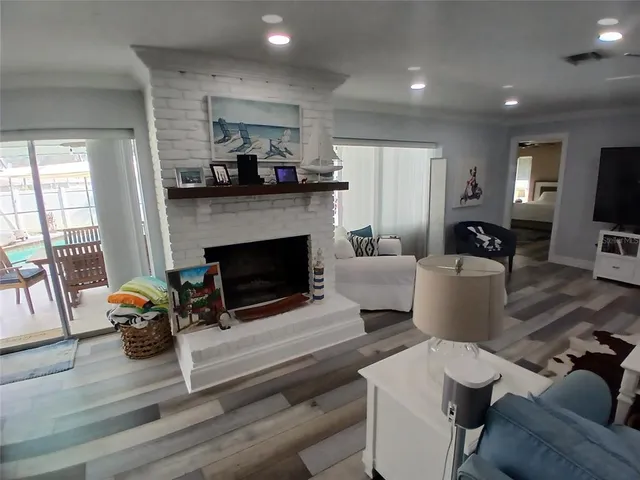 $4,900 | 4131 Center Gate Boulevard, Sarasota, FL 34233