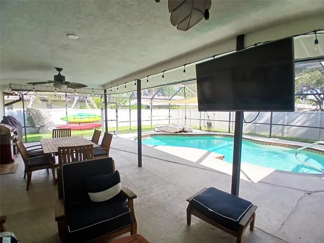 $4,900 | 4131 Center Gate Boulevard, Sarasota, FL 34233