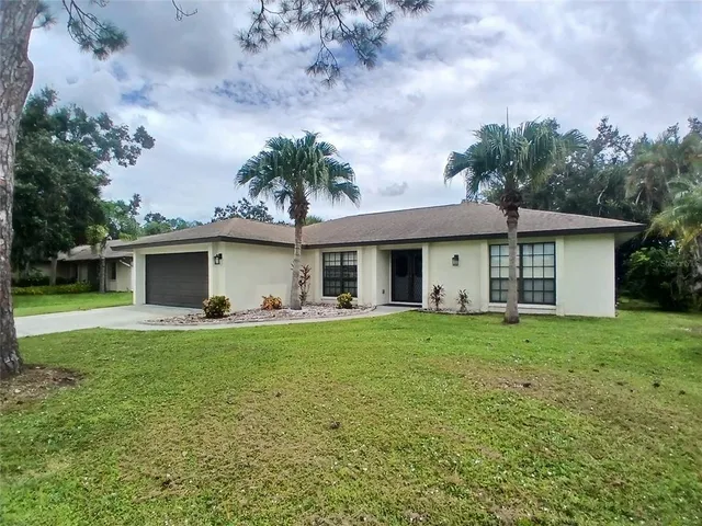 $4,900 | 4131 Center Gate Boulevard, Sarasota, FL 34233