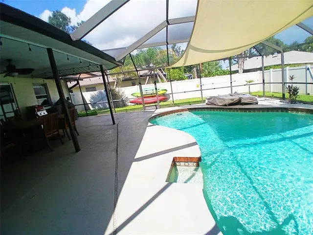 $4,900 | 4131 Center Gate Boulevard, Sarasota, FL 34233