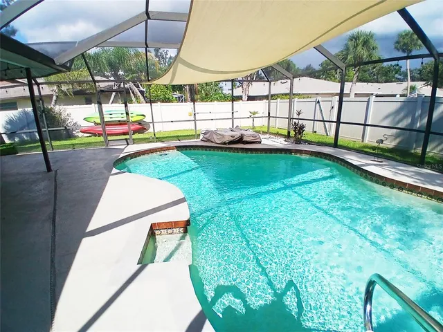 $4,900 | 4131 Center Gate Boulevard, Sarasota, FL 34233