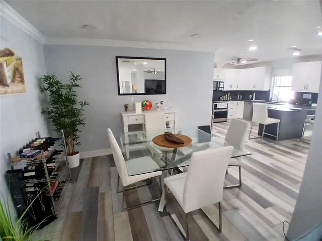 $4,900 | 4131 Center Gate Boulevard, Sarasota, FL 34233