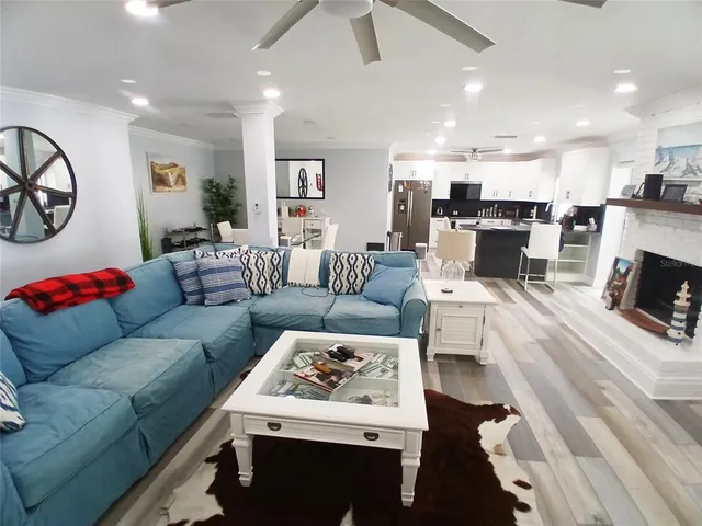 $4,900 | 4131 Center Gate Boulevard, Sarasota, FL 34233