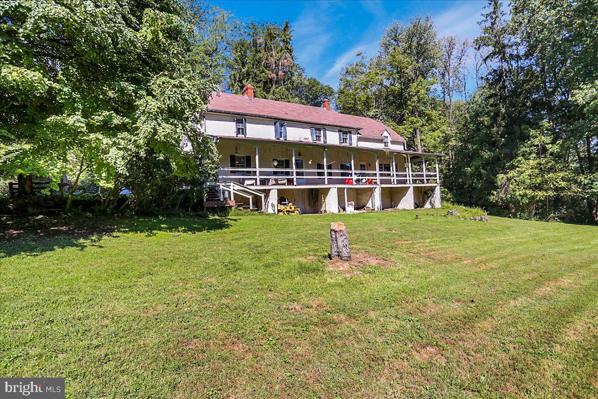 535 Snyder Road Perkiomenville, PA 18074 - Photo 39 of 54 Large covered porch