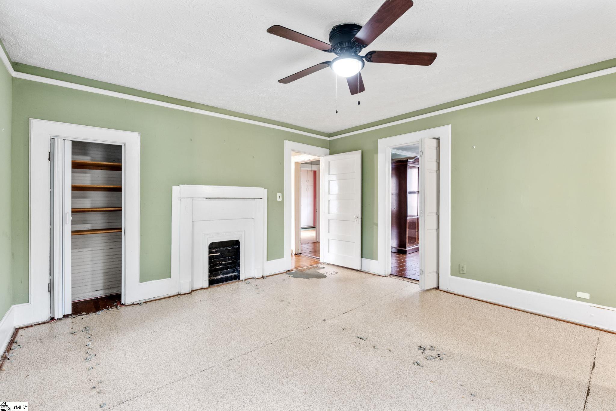 303 Front Street Easley, SC 29640 - Photo 11 of 28
