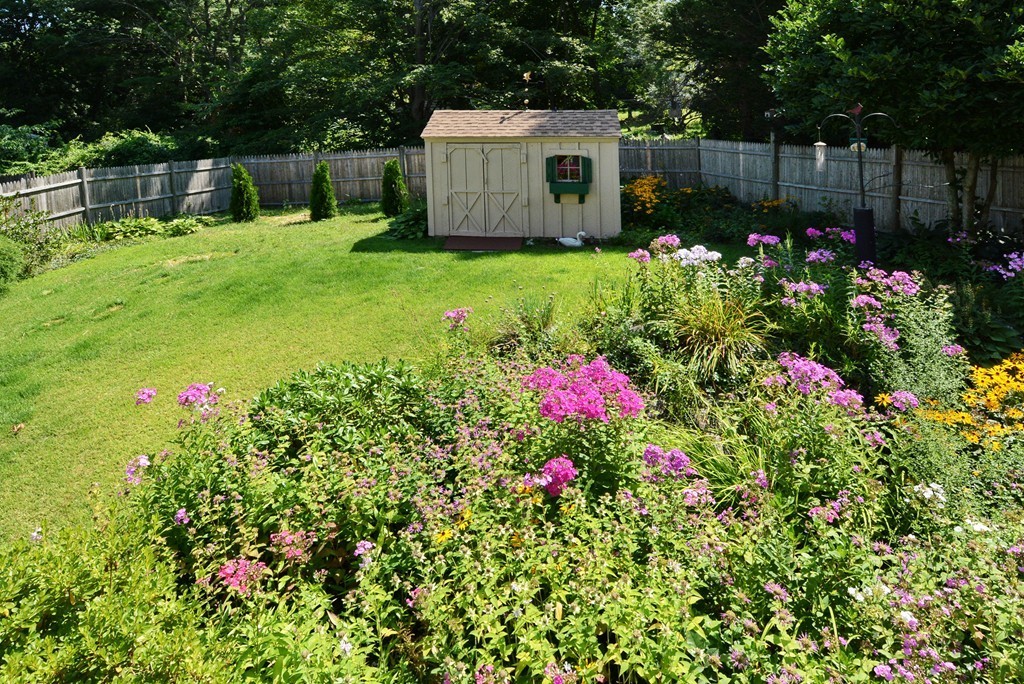 2 Allison Road, Unit 1B Northborough, MA 01532 - Photo 3 of 30 Gallery Image 3