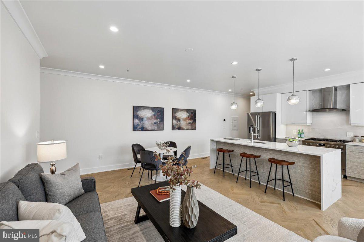 2429 Ontario Road Northwest, Unit 2 Washington, DC 20009 - Photo 11 of 52