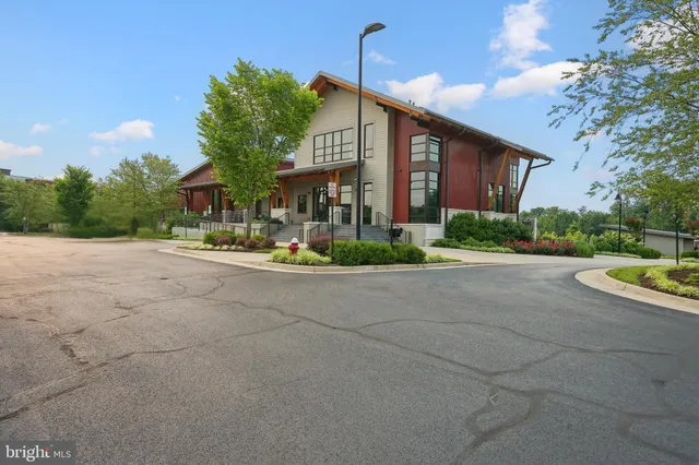 a view of a tennis court