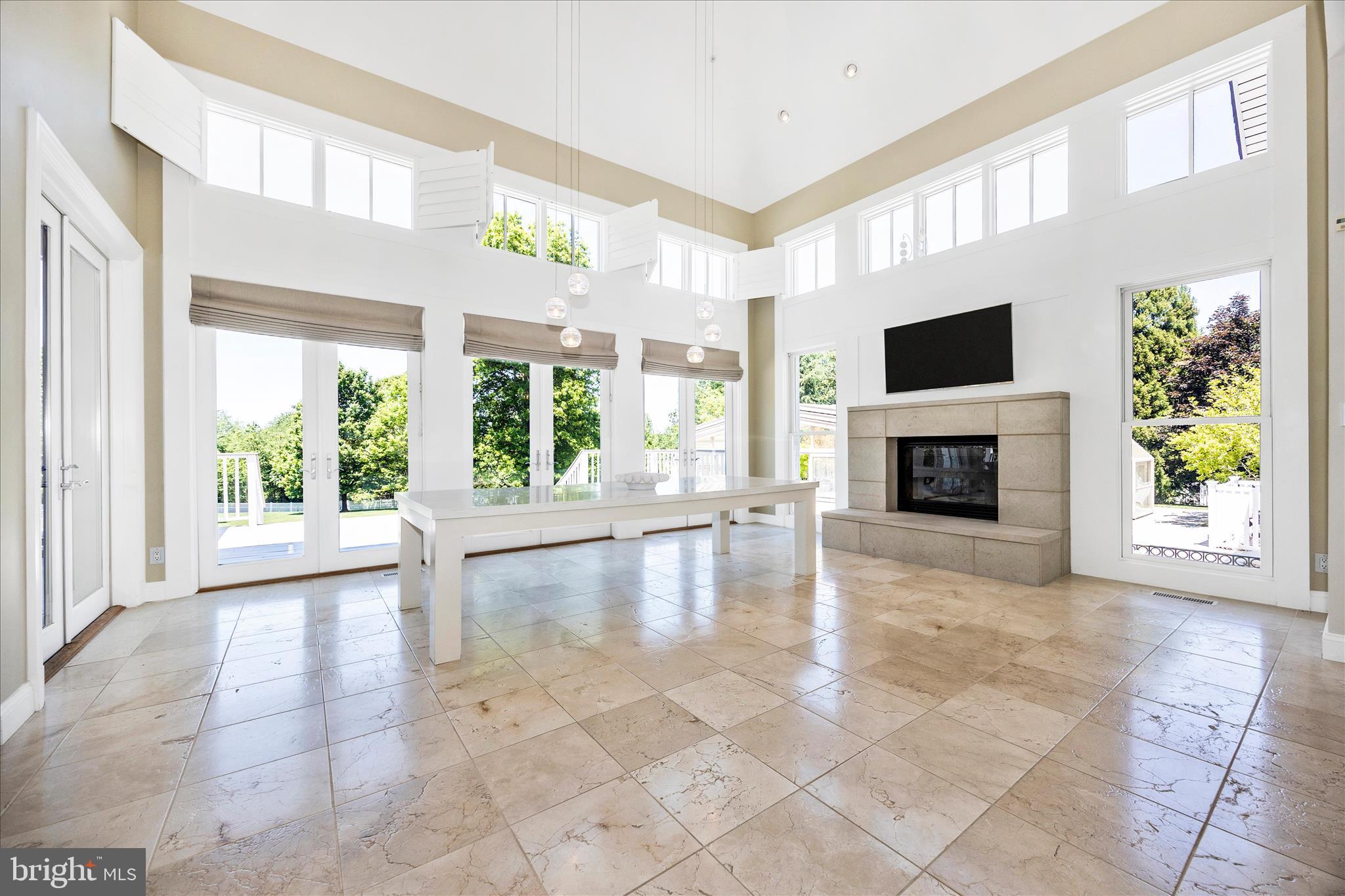 21612 Ripplemead Drive Gaithersburg, MD 20882 - Photo 15 of 129 Family Room w/ Second Fireplace