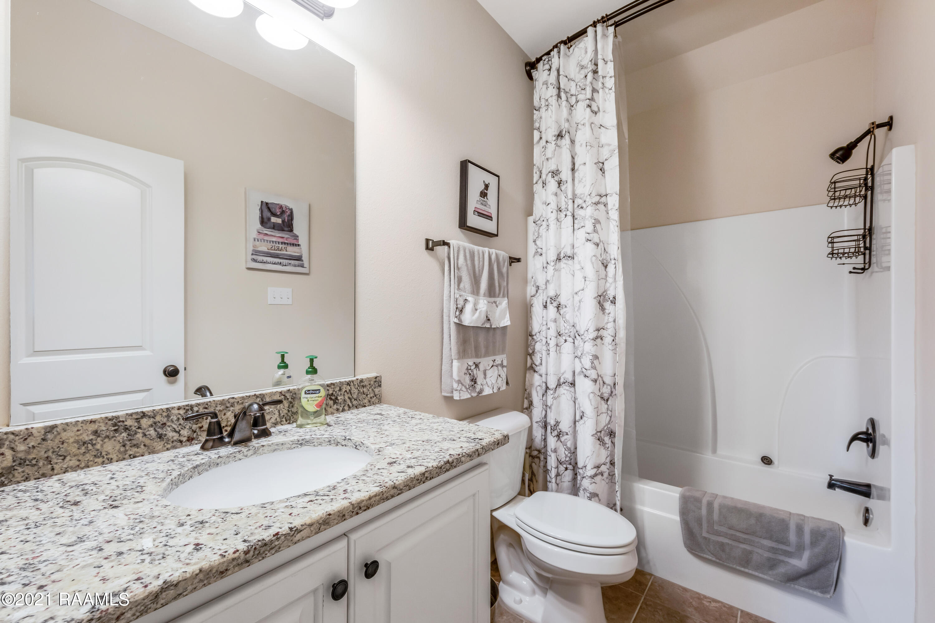 208 Shady Ridge Lane Lafayette, LA 70508 - Photo 19 of 27 Gallery Image 19