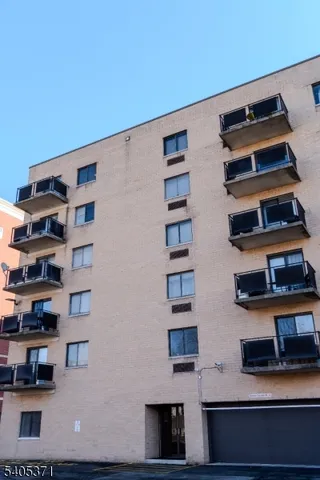 $2,350 | 5 Linden Street, Unit 2H, Hackensack, NJ 07601