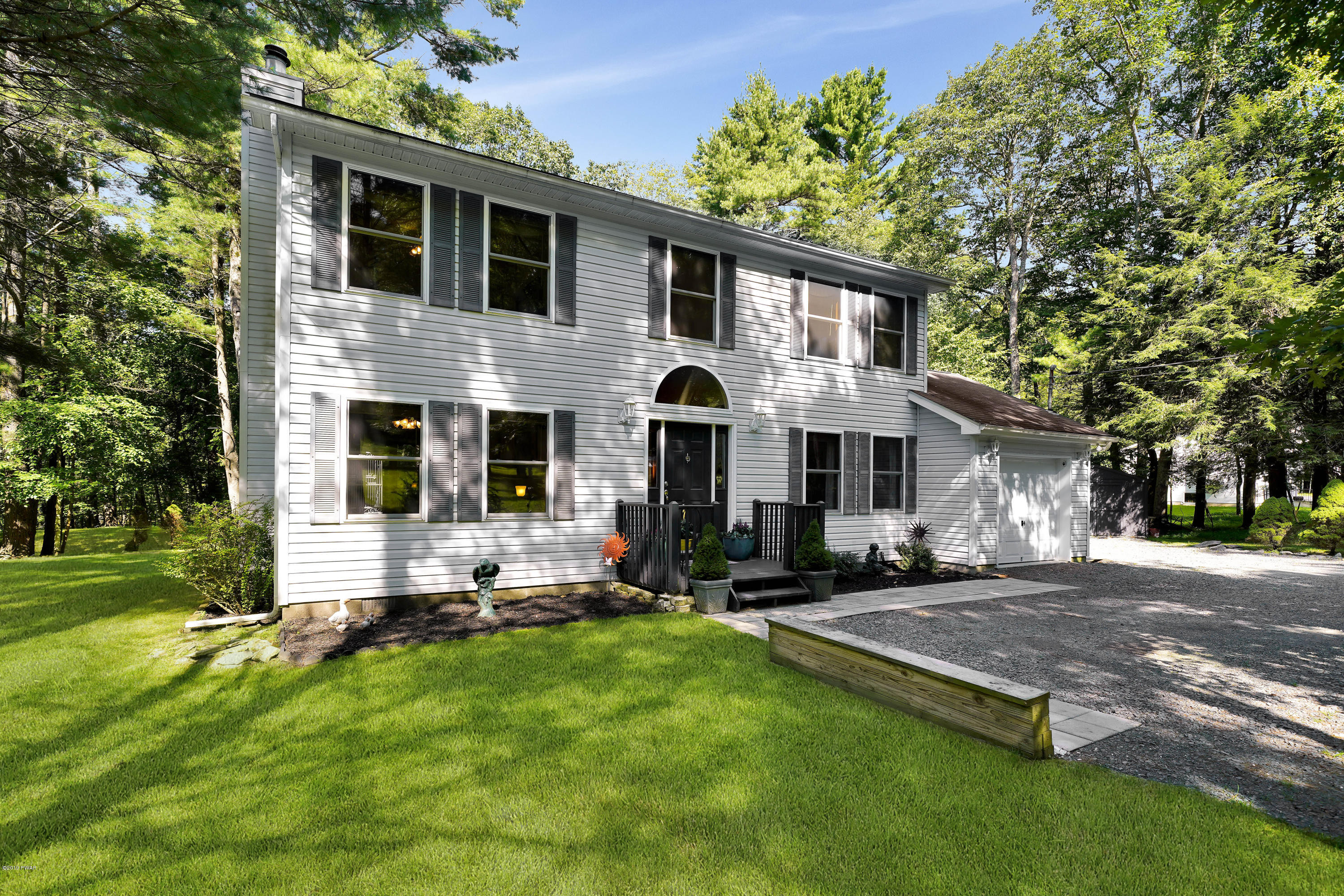141 Husson Road Milford, PA 18337 - Photo 2 of 25 _DSC0368