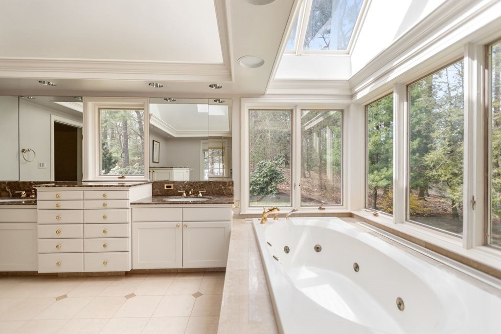40 Nobscot Road Weston, MA 02493 - Photo 27 of 37 Gallery Image 27