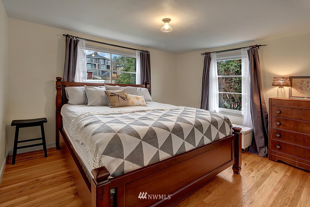 330 Stevens Avenue Southwest Renton, WA 98057 - Photo 10 of 19