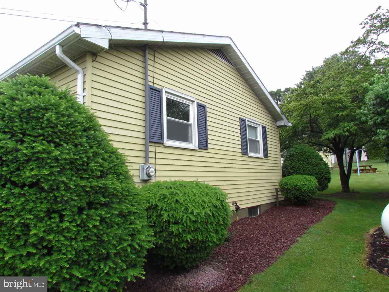 1138 Delta Road Red Lion, PA 17356 - Photo 3 of 36
