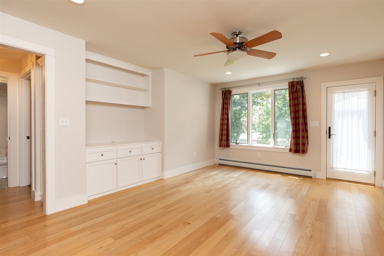 321 Dover Point Road Dover, NH 03820 - Photo 22 of 40