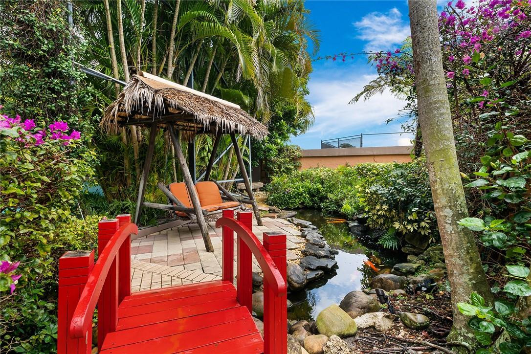 22698 El Dorado Drive Boca Raton, FL 33433 - Photo 7 of 49 Koi fish pond
