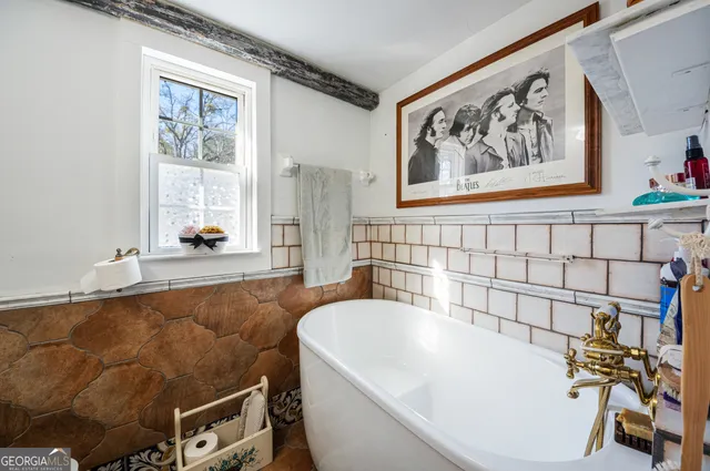 $260,000 | 29 Mountain View Drive, Toccoa, GA 30577