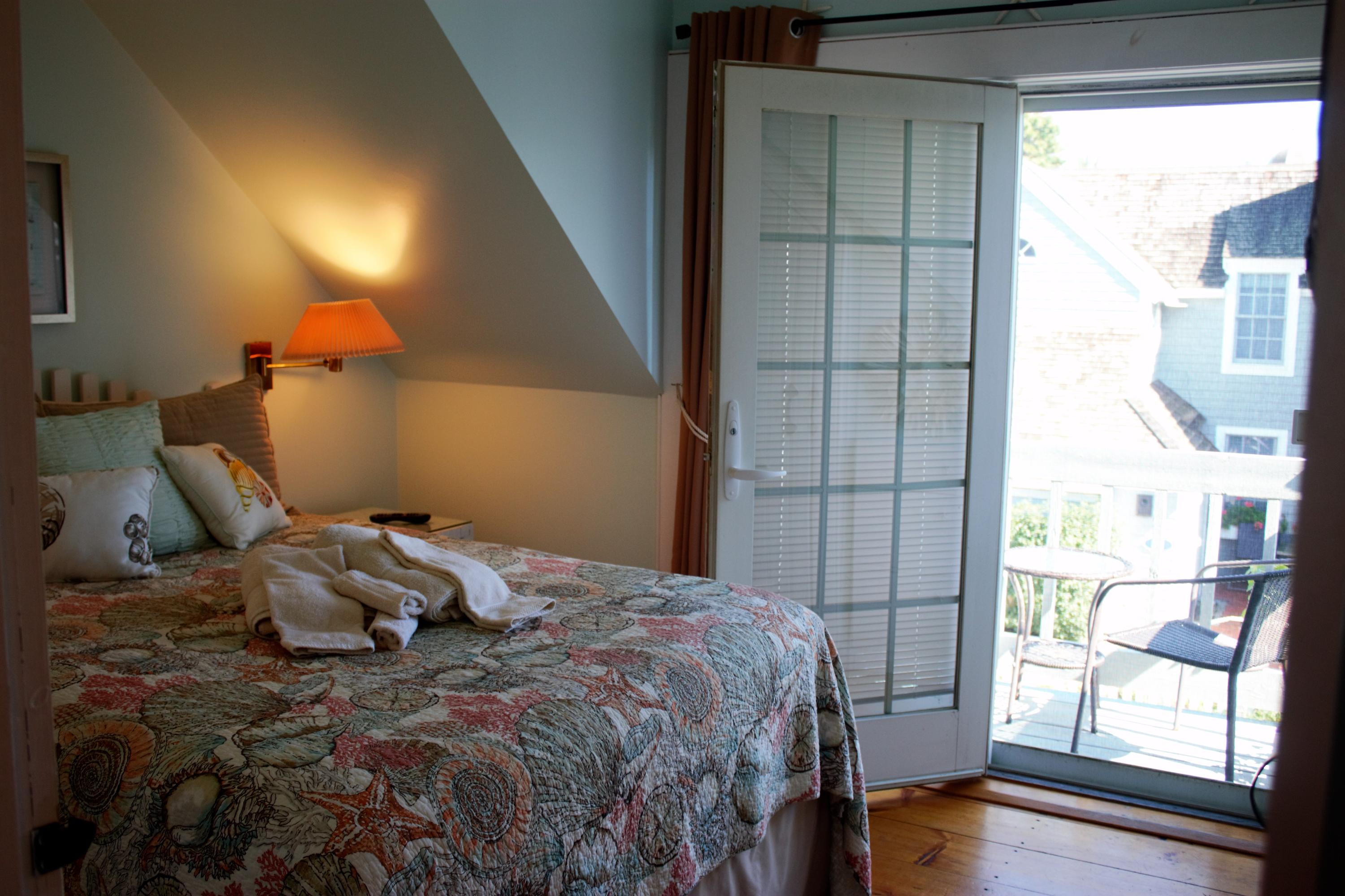 27 Hydrangea Lane, Unit 680 Mashpee, MA 02649 - Photo 11 of 15 IMG_8857